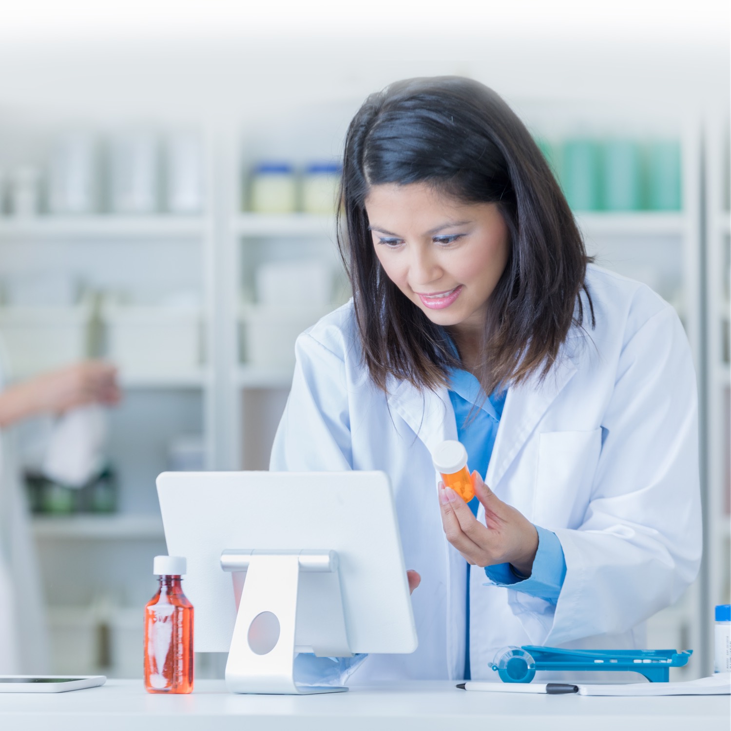 Ausdi Pharmacist Holding Meds Image